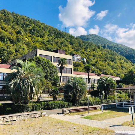 Hotel Continent Gagra Exteriör bild