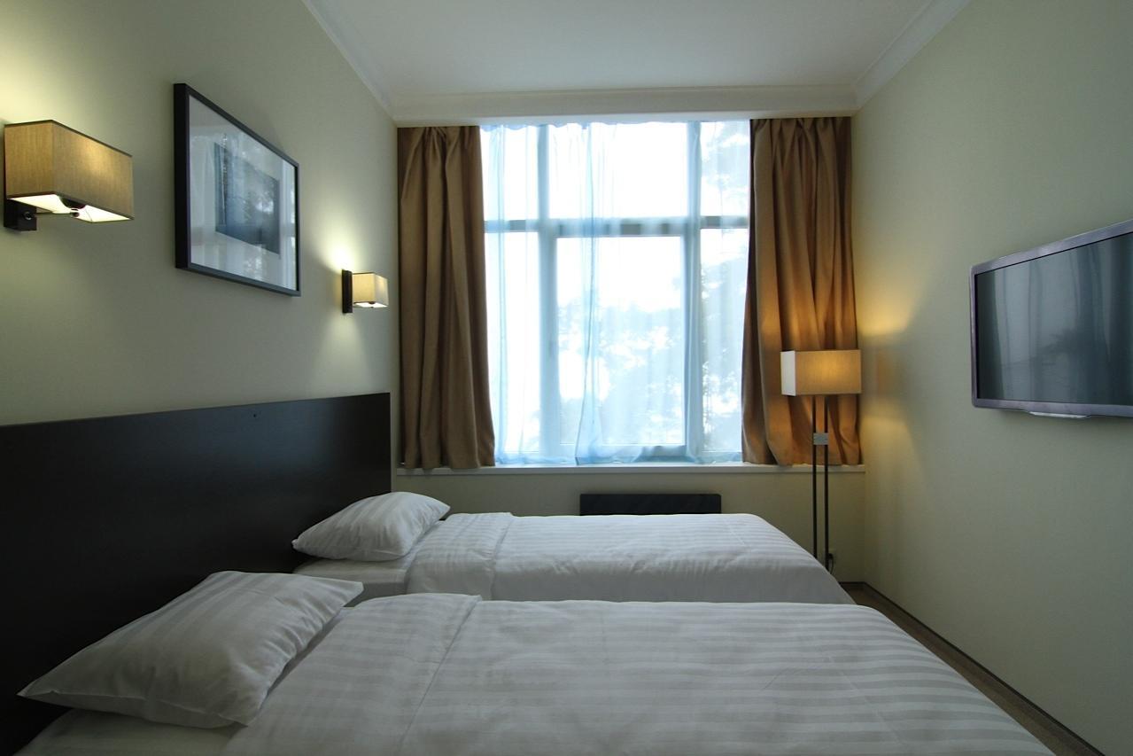Hotel Continent Gagra Exteriör bild