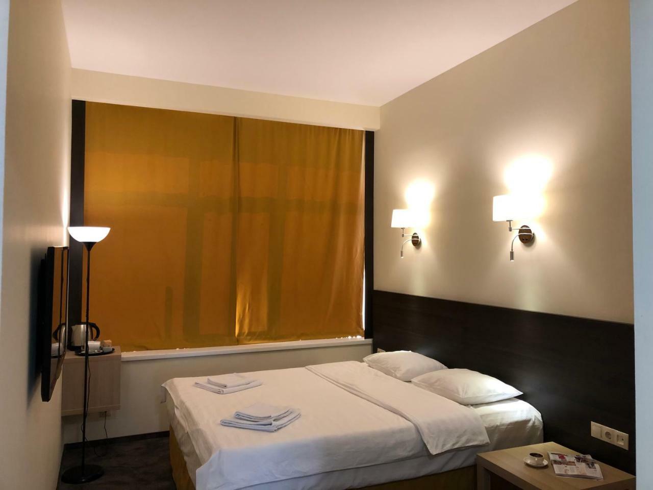 Hotel Continent Gagra Exteriör bild